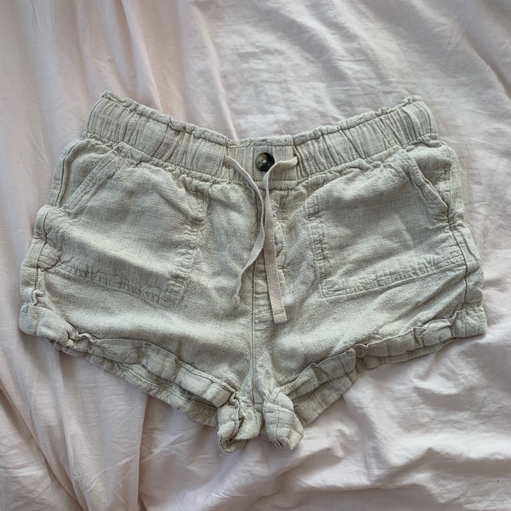 Beige linen shorts